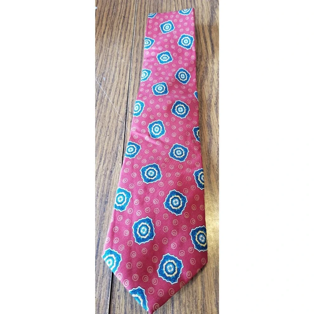 Nino Cerruti Red Abstract Geometric Diamond Pattern Necktie Tie
